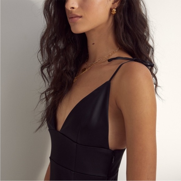 SOLD!!!! Aritzia Zadie dress - Picture 4 of 4